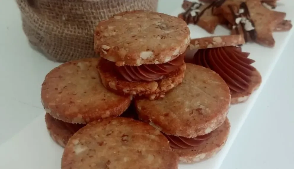 Alfajorcitos de nueces y dulce de leche, una alternativa dulce para la Semana Santa