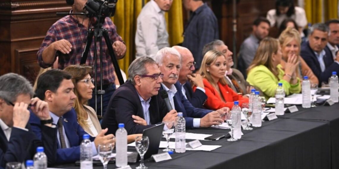 Carlos Cappelletti: “Ya empezaron a cerrar comercios y vemos un panorama complejo”