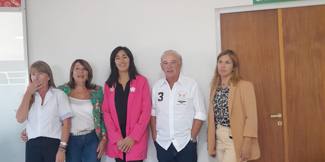 Alejandra Lacio fue distinguida por el Grupo IE
