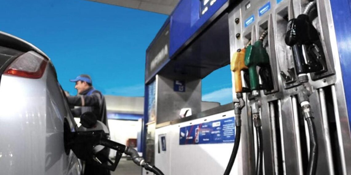Estiman que “no hay una merma” en la venta de combustibles