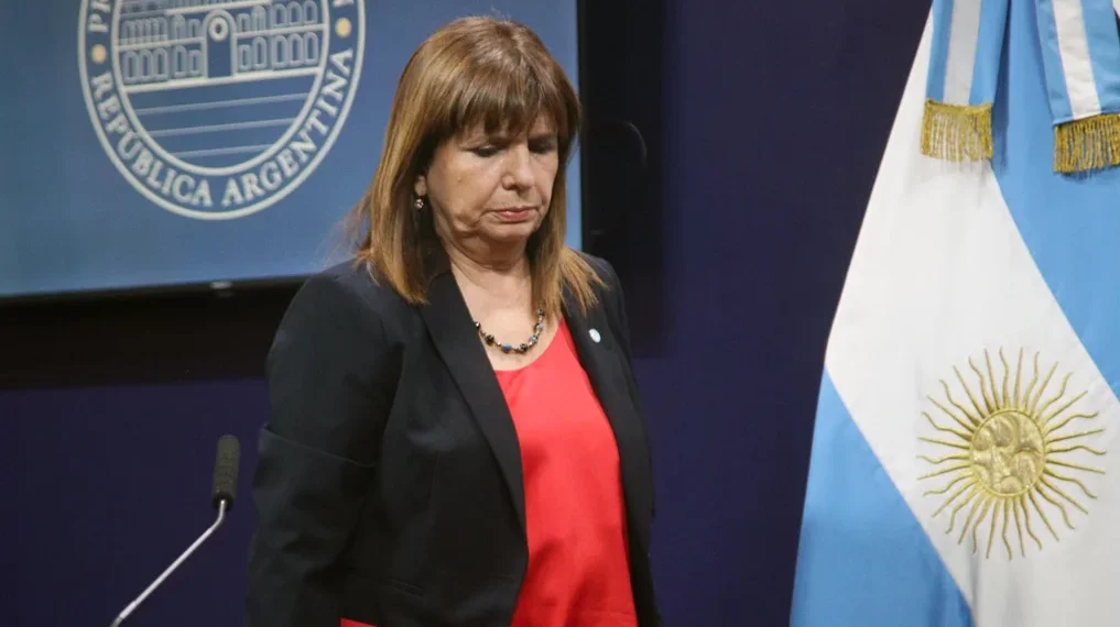 Bullrich señaló a la oposición por no darle “herramientas” para combatir la violencia