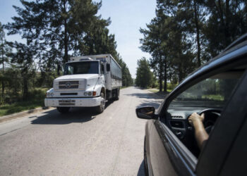 Fin de semana extra largo: 10 consejos para salir a la ruta