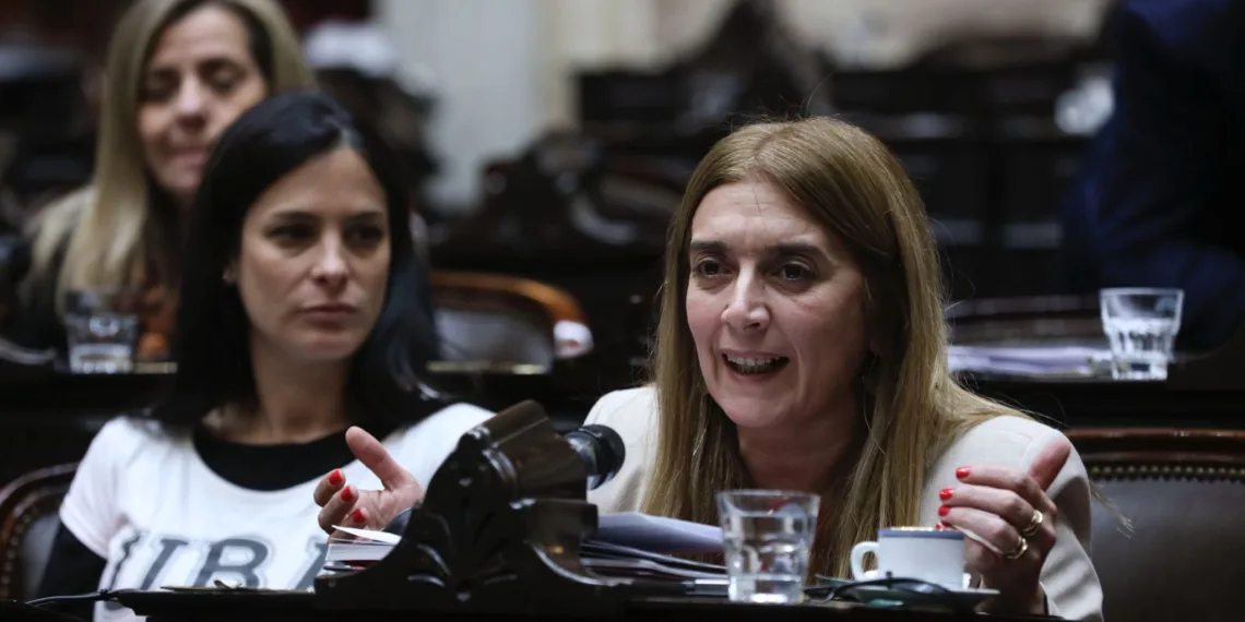 “Vamos a volver a convocar a una sesión extraordinaria”, afirmó Danya Tavela