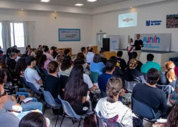Petrecca destacó el compromiso de los vecinos en capacitarse sobre manipulación segura de alimentos