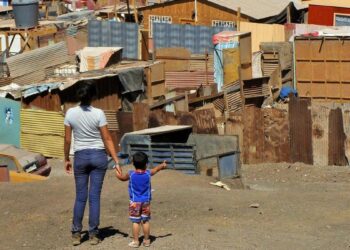 Editorial: Pobres en alza