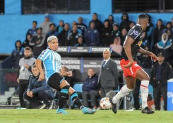 Racing desplegó su mejor versión y goleó a Bragantino para ser líder del Grupo H en la Sudamericana