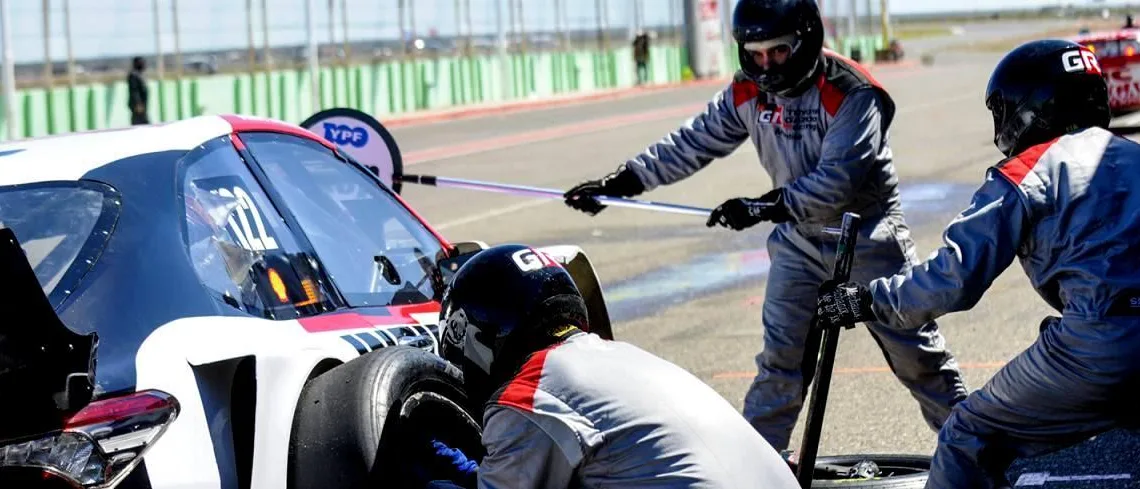TC: la carrera que se puede ganar o perder en boxes