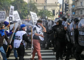 Caos de tránsito, tensión y detenidos
