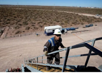 Proceso de venta de 55 áreas de petróleo y gas