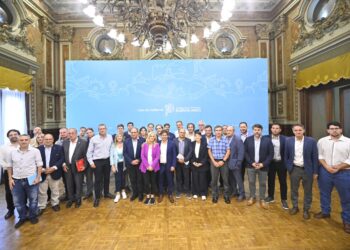 Intendentes radicales le llevaron propuestas y preocupaciones a Kicillof