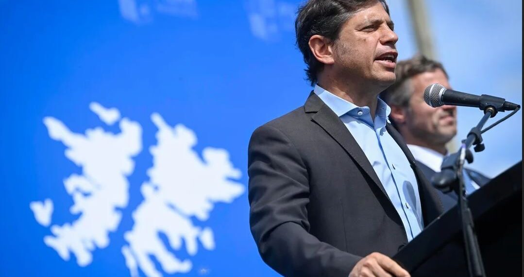 Kicillof apuntó contra Milei: “No se puede homenajear y tener como ídola a Margaret Thatcher”