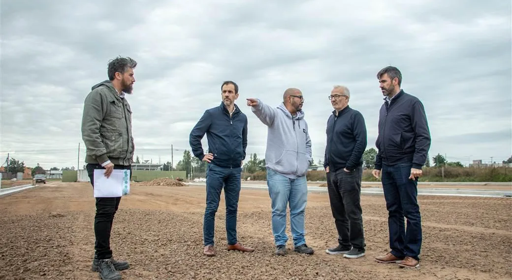 Avanza la obra de la playa de estacionamiento de camiones en la Z.A.L