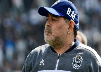 Giro en el caso Maradona: un nuevo informe médico establece que murió por una insuficiencia cardíaca aguda y no hubo agonía