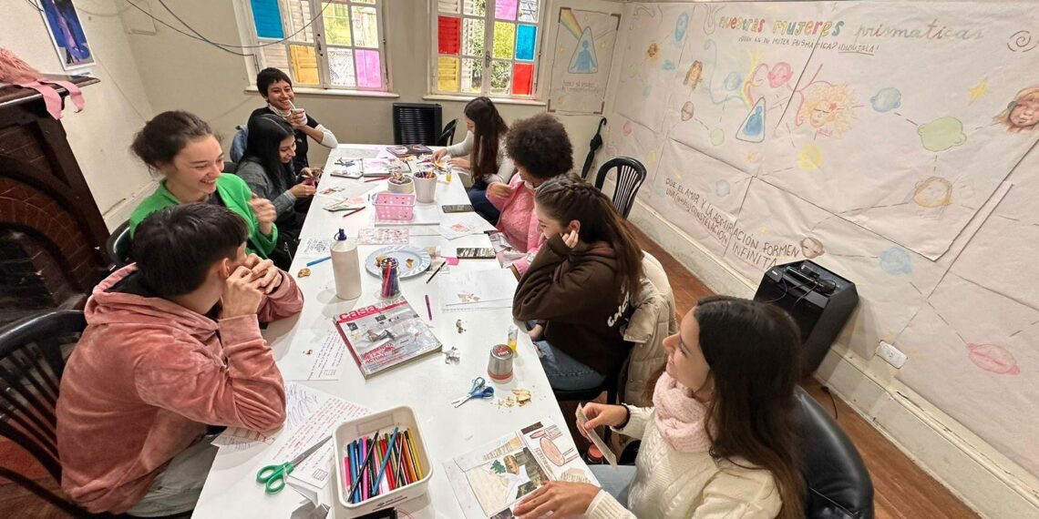Taller artístico literario en el Museo Histórico