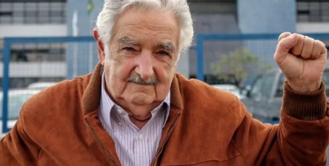 Pepe Mujica anunció que padece un «tumor en el esófago»