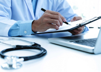 El Gobierno resolvió que las prepagas retrotraigan el valor de las cuotas a diciembre