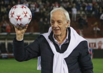 Menotti fue dado de alta después de estar 12 días internado por una anemia severa