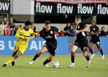 Con una perlita de Romero, Estudiantes golpeó a Boca y acaricia la clasificación a los Playoffs