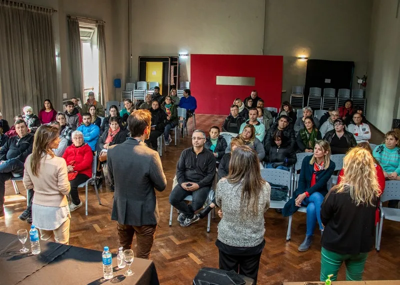 Aseguran que “hay muchas familias” que no tienen escrituras
