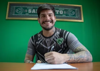 Sarmiento confirmó a Acosta