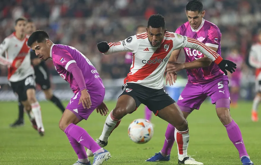 River le ganó a Libertad y avanzó a octavos de final de la Libertadores