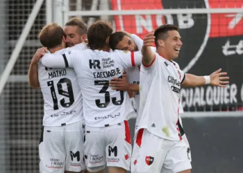 Copa Argentina: Clasificó Newell’s, en Riestra debutó un joven de 14 años y terminaron a las piñas