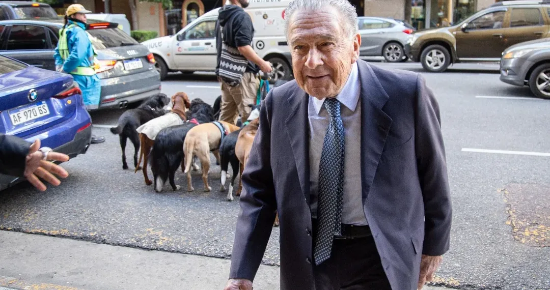 «Que se ponga las b…y dirija el país», las duras palabras de Eurnekian para Milei