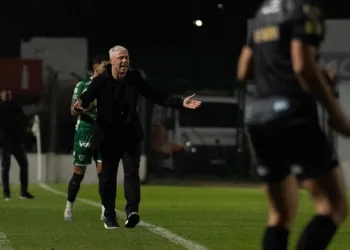 Damonte: “Nos faltó sostén defensivo en el medio para pelear el partido”