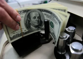 Especialista atribuye la disparada del dólar blue a que se había quedado retrasado