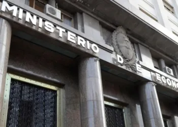 La recaudación recibe el impacto de la recesión y obliga a un mayor ajuste