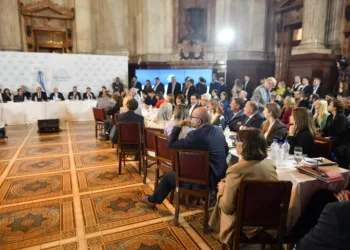El Senado entró en cuarto intermedio hasta el lunes