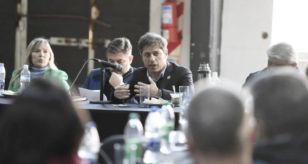 Kicillof calificó al Gobierno nacional como “una manga de inútiles y mentirosos”
