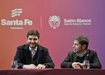 Kicillof juega a ser un presidente alternativo