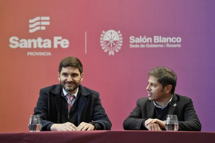 Kicillof juega a ser un presidente alternativo