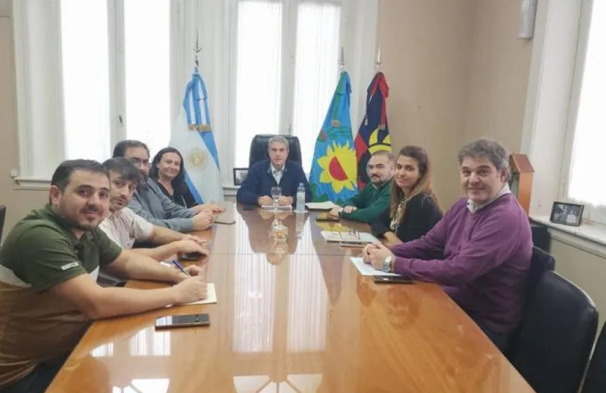 Golía reunió a su equipo  económico en Chacabuco