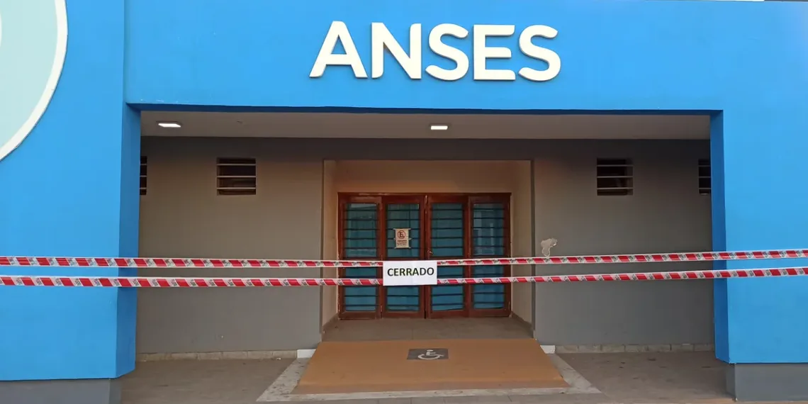 La Anses también avanza con el cierre de oficinas en el interior bonaerense