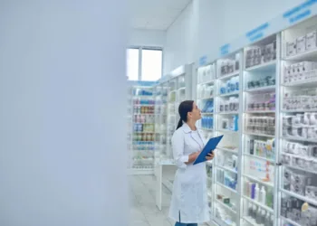«Medicamento seguro», la campaña de farmacéuticos que combate la venta libre desmedida