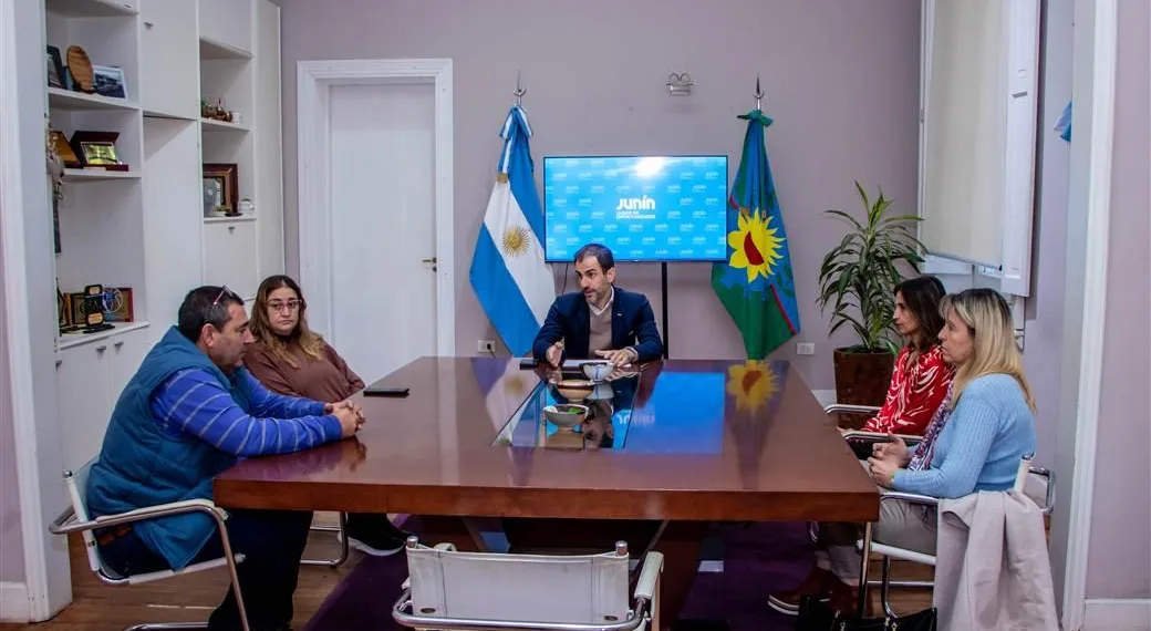 El Municipio entregó fondos al Consejo Escolar y al Cuartel de Bomberos Voluntarios de Morse