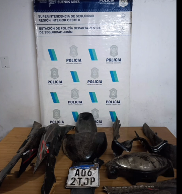 Barrio Las Marías: secuestraron partes de moto sustraída y aprehendieron a una mujer