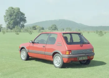 El Peugeot 205 GTi cumple 40 años
