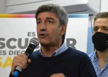 Guerra en el PRO bonaerense: el macrismo acelera para sacarle “hasta las fotocopiadoras” a Bullrich