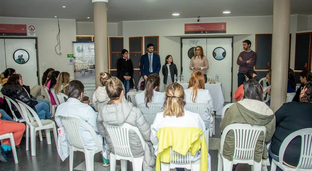 El Municipio capacitó a profesionales de La Pequeña Familia
