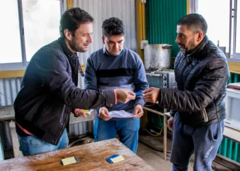 Entregaron tarjetas SUBE a vecinos del barrio los Totoreros