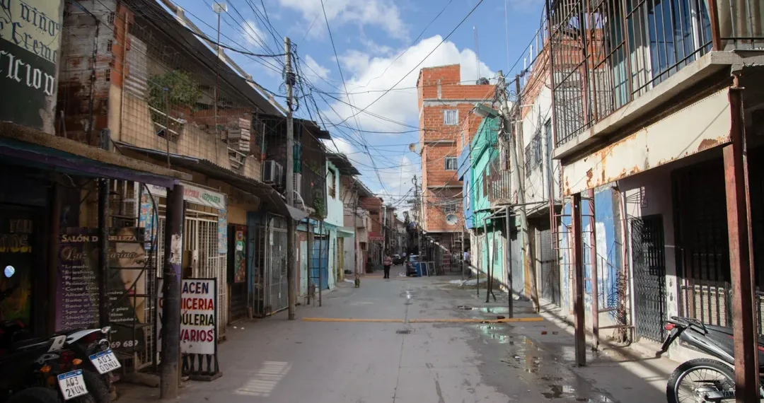 Informe: las villas se quintuplicaron en dos décadas y la pobreza en ascenso va por más