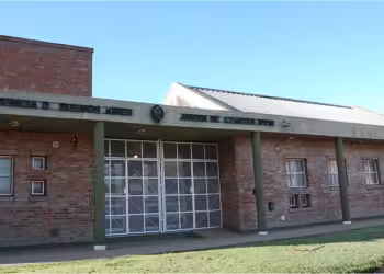 Alumnos de la Escuela 48 reciben clases en la sede del Jardín 919