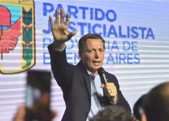 «El PJ bonaerense tiene que  abrirse y renovarse», dijo Gray