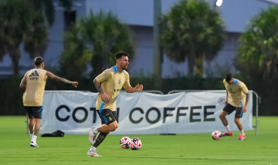 Selección Argentina: dos jugadores volvieron entrenar a la par del grupo