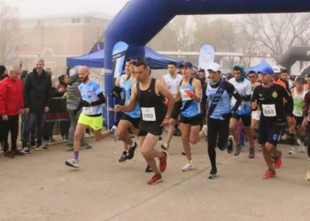 Atletismo: se realiza la carrera 21K en Avenida Circunvalación