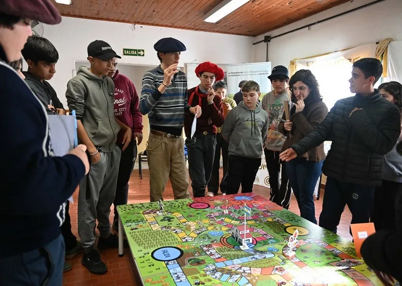 Se realizó el juego «Juntos a la Escuela» para concientizar y sensibilizar sobre el trabajo infantil en el campo bonaerense