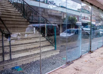 Ante la desidia de los dueños, la Municipalidad inicia un proceso administrativo para la limpieza del excine “San Carlos”